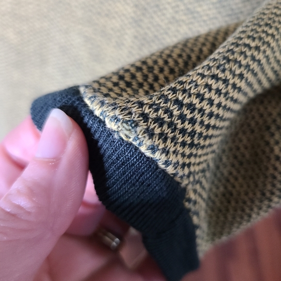 Vintage Yellow Black Stuart Sportman Thick Knit Pullover Sweater Medium FLAWS - Picture 3 of 11